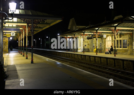 Grange Over Sands vittoriana stazione ferroviaria in Sud Cumbria North West England Regno Unito Gran Bretagna GB Lake District Regno Unito Foto Stock