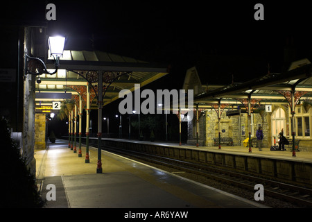 Grange Over Sands vittoriana stazione ferroviaria in Sud Cumbria North West England Regno Unito Gran Bretagna GB Lake District Regno Unito Foto Stock