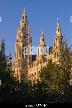 VIENNA AUSTRIA - Rathaus, Vienna neogotica del municipio Foto Stock