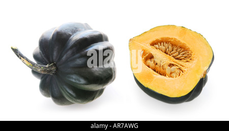 Ranuncolo tutta da squash e una metà isolato su sfondo bianco Foto Stock