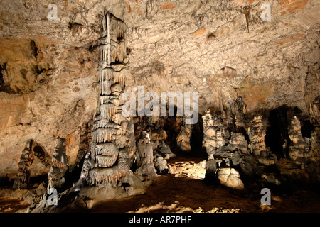 La camera di tigri all'interno della Baradla grotta di Domica sistema in Aggtelek Parco Nazionale ungherese del / confine slovacco. Foto Stock