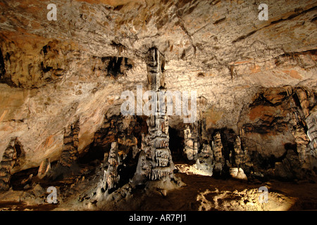 La camera di tigri all'interno della Baradla grotta di Domica sistema in Aggtelek Parco Nazionale ungherese del / confine slovacco. Foto Stock