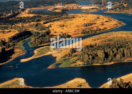 Immagine aerea di Bonneville Dam sul fiume Columbia, Washingon Oregon Foto Stock