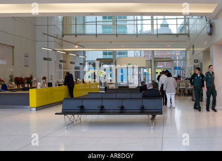 University College Hospital (unità centrale abitacolo) Reception - Camden - Londra Foto Stock