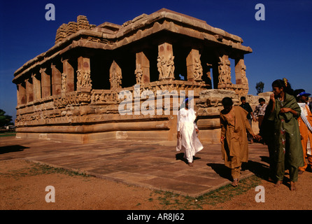 Il Tempio di Lad Khan dedicato a Shiva costruito nel 5 ° secolo dai re della dinastia Chalukya ad Aihole nel distretto di Bagalkot di Karnataka India Foto Stock