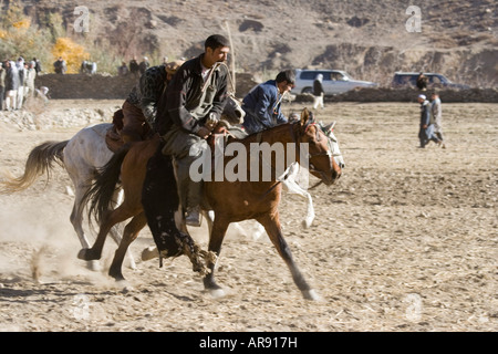 Buzkashi giocatori nella valle del Panjshir, Afghanistan Foto Stock