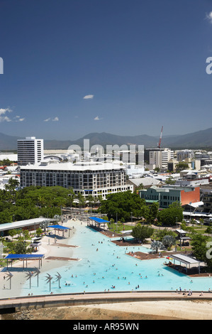 Cairns Esplanade Cairns North Queensland Australia antenna Foto Stock