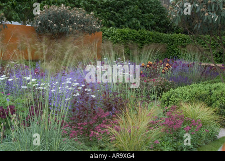 Il Daily Telegraph Garden at Chelsea Flower Show 2006 Foto Stock