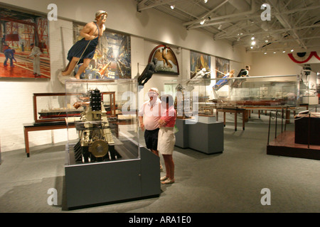 Newport News Virginia,Mariners' Museum,storia,collezioni,mostra collezione,promuovere,vendita prodotti mostra,istruzione,imparare impara Foto Stock