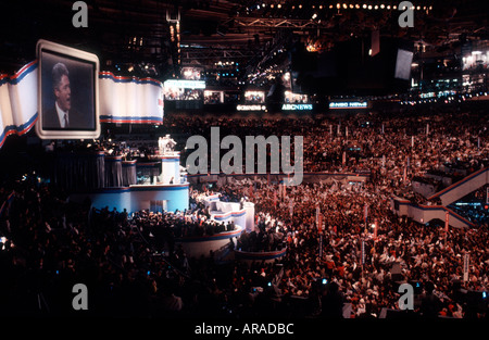 I delegati alla Convenzione Nazionale Democratica nel Madison Square Garden di New York il 12 Luglio 1992 Foto Stock