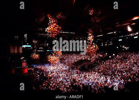 I delegati alla Convenzione Nazionale Democratica nel Madison Square Garden di New York il 12 Luglio 1992 Foto Stock