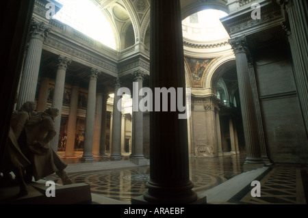 Interno del Pantheon tempio di fama Parigi Francia Europa Foto Stock