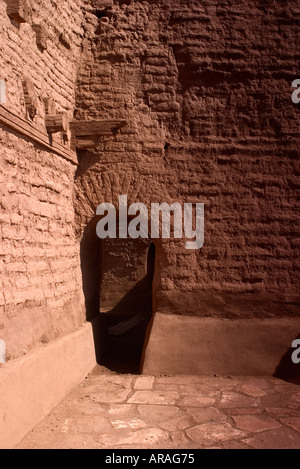 Porta interna in rovine della chiesa, Pecos monumento nazionale, Nuovo Messico Foto Stock