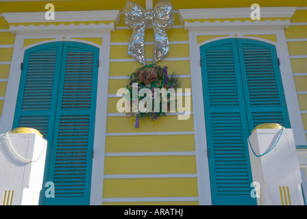 Home nel Quartiere Francese decorato per il Mardi Gras di New Orleans in Louisiana USA Foto Stock