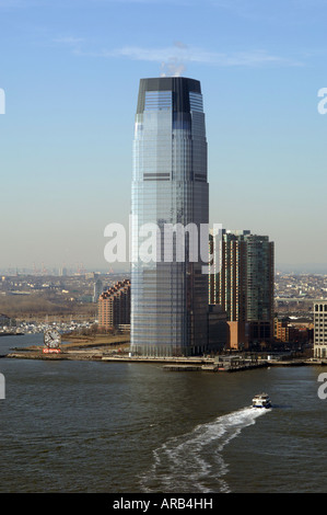 La Goldman Sachs edificio in Jersey City NJ visto da di NYC Foto Stock
