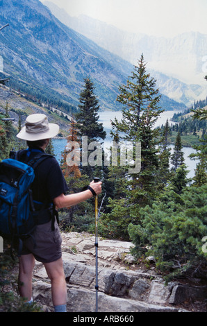 Bertha Lake Waterton National Park in foresta incendio fumo Foto Stock