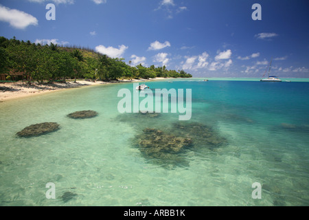 Geografia / viaggi, Francia Polinesia francese Isole della Società, Huahine, paesaggio / Paesaggi, costa con spiaggia, , Additional-Rights-Clearance-Info-Not-Available Foto Stock