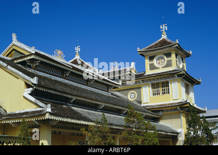 Il principale Cao Dai temple, Danang, Vietnam, Indocina, Asia sud-orientale, Asia Foto Stock