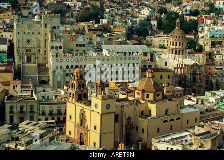 La Basilicata (1693) e l'Università (oltre), Guanajuato, capitale dello stato di Guanajuato, Messico Centrale, America Centrale Foto Stock