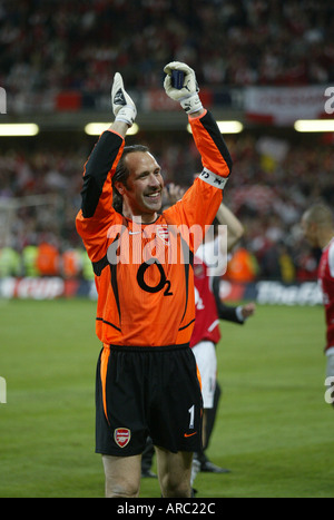 Arsenal vincendo la finale di FA Cup al Millenium Stadium nel 2003 in Galles Foto Stock