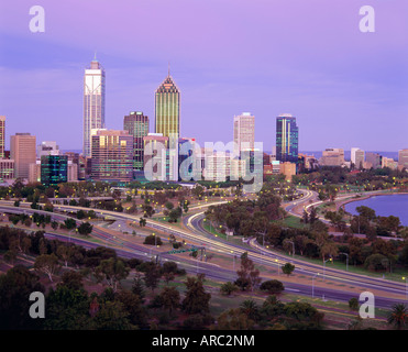 Lo skyline della città da Kings Park, Perth, Australia occidentale, Australia Foto Stock