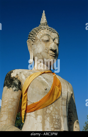 Buddha seduto dating da c. 1238, Muang Kao, Sukhothai, Sito Patrimonio Mondiale dell'UNESCO, Thailandia, Asia Foto Stock