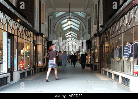 Londra Burlington Shopping Arcade ingresso Foto Stock