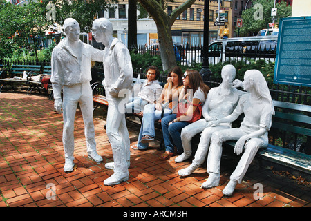 Statue in Sheridan Square nel Greenwich Village Foto Stock