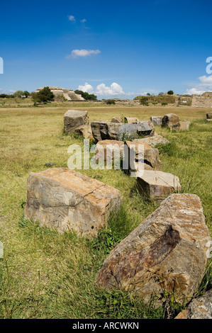 L'antica zapoteco città di Monte Alban, vicino alla città di Oaxaca, Oaxaca, Messico, America del Nord Foto Stock