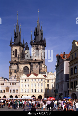 Prag, Altstädter Ring, Blick auf Teynkirche Foto Stock