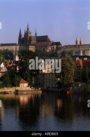 Prag, Moldau mit Hradschin, Foto Stock