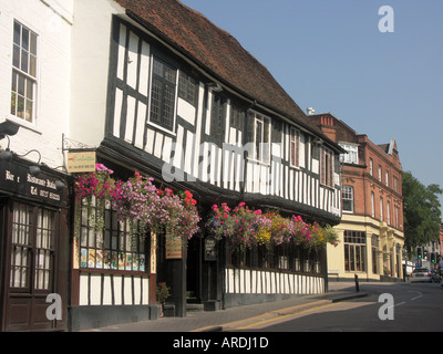 George Street St Albans, Hertfordshire, Inghilterra, Regno Unito Foto Stock