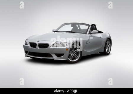 2006 BMW M Roadster in argento - Vista anteriore angolare Foto Stock