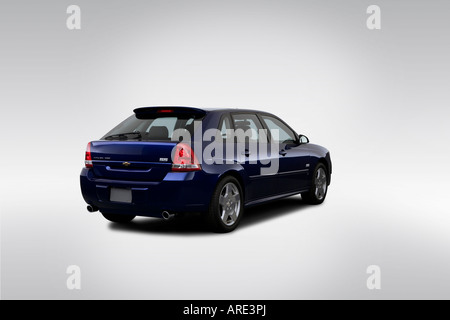 2005 Chevrolet Malibu Maxx LT in blu - angolo posteriore vista Foto Stock