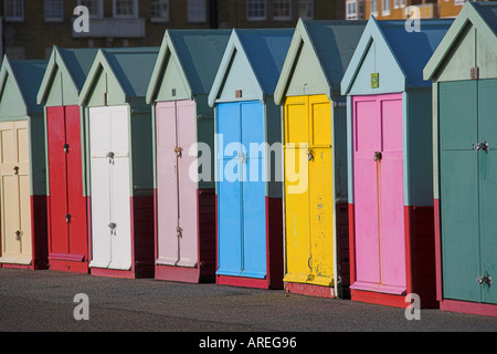 Cabine sulla spiaggia, Brighton Seafront Sussex Foto Stock