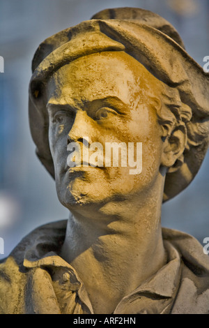 ['Hogarth' Busto statua] 'Leicester Square, London Inghilterra England Foto Stock