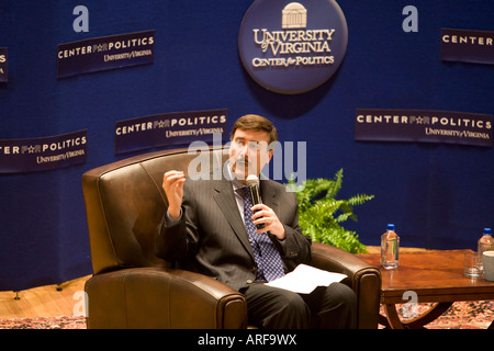 Il Sen. Hillary Clinton (D-NY) era un oratore ospite per Larry Sabato la politica americana di classe al Univ. di VA in Charlottesville Foto Stock