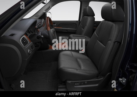 2007 Chevrolet Tahoe LTZ in blu - Sedili anteriori Foto Stock