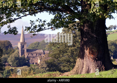 Hathersage chiesa in estate nel Derbyshire "Gran Bretagna" Foto Stock