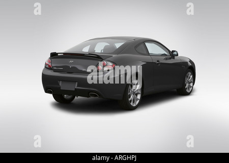 2007 Hyundai Tiburon GT in grigio - angolo posteriore vista Foto Stock