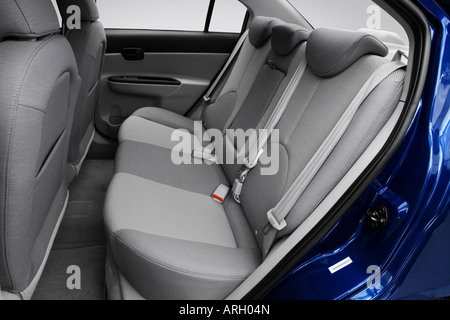 2007 Hyundai Accent GLS in blu - SEDILI POSTERIORI Foto Stock