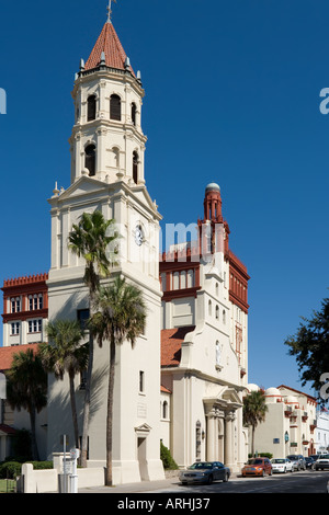 Sant'Agostino cattedrale nel centro storico, Cattedrale luogo St Augustine, Florida, Stati Uniti d'America Foto Stock