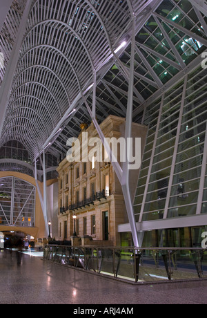 Merchants' Bank building in Allen Lambert Galleria al posto di Brookfield a Toronto in Canada Foto Stock