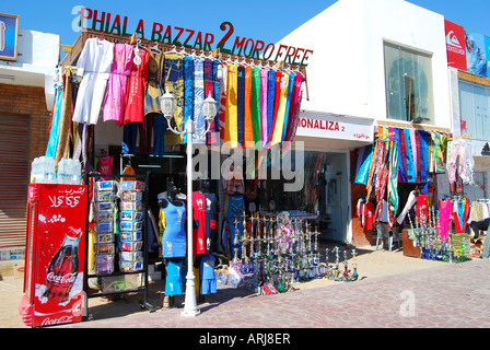 Negozio di souvenir, Dahab, la penisola del Sinai, Repubblica di Egitto Foto Stock