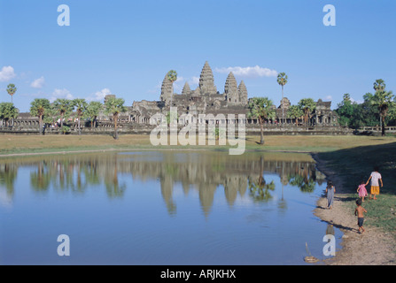 Complesso del tempio di Angkor Wat, Angkor, Siem Reap, Cambogia, Indocina, Asia Foto Stock