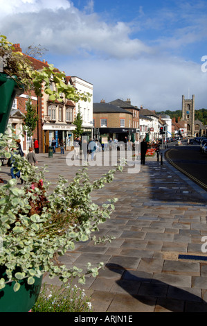Strada principale dello shopping di Henley on Thames Oxfordshire England Regno Unito Foto Stock
