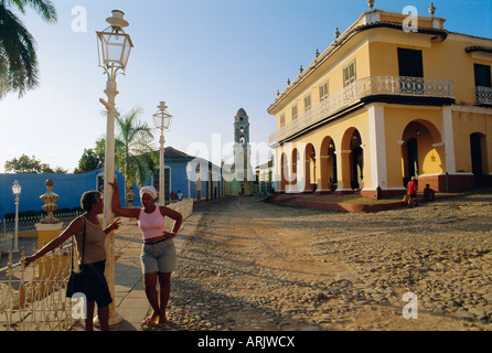 Plaza Mayor/Piazza principale, Trinidad, Sancti Spiritus, Cuba Foto Stock
