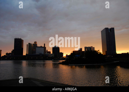 Toledo Ohio OH skyline al tramonto Foto Stock