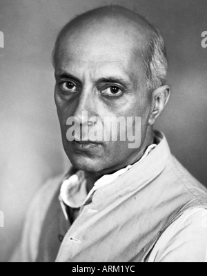 Ritratto del Primo Ministro dell'India indipendente Pandit Jawaharlal Nehru leader Massa Freedom Fighter India 1940 Foto Stock