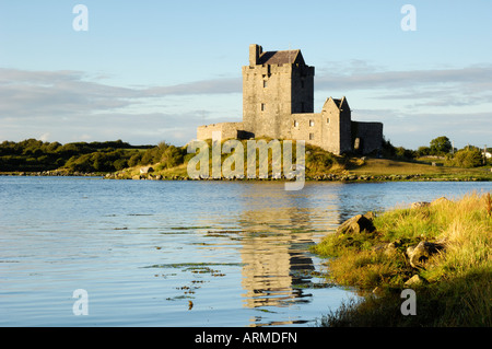 Dunguaire (Dungory) Castello, Kinvarra, nella contea di Galway, Connacht, Repubblica di Irlanda (Eire), Europa Foto Stock